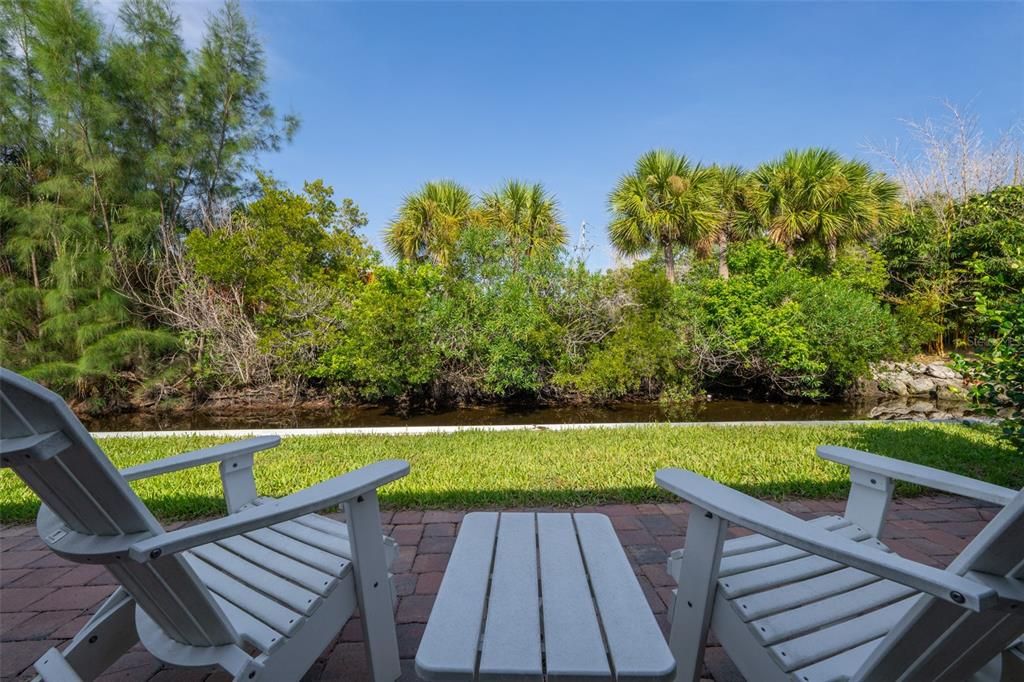 Active With Contract: $392,000 (2 beds, 2 baths, 1426 Square Feet)
