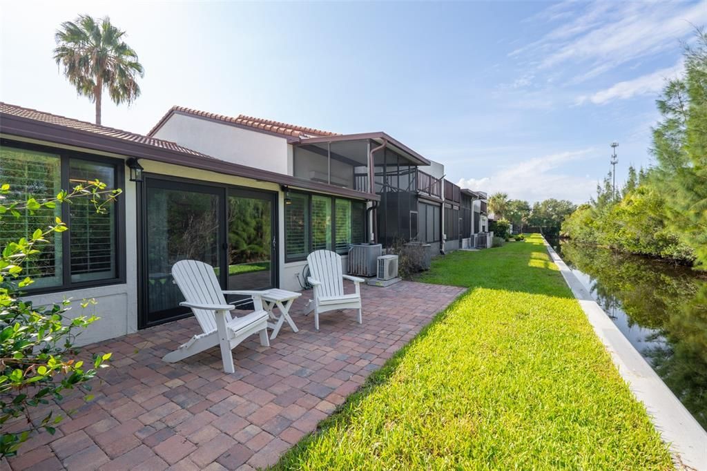Active With Contract: $392,000 (2 beds, 2 baths, 1426 Square Feet)