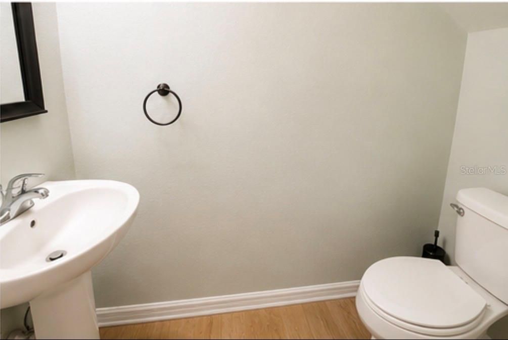 For Sale: $199,500 (2 beds, 2 baths, 1134 Square Feet)