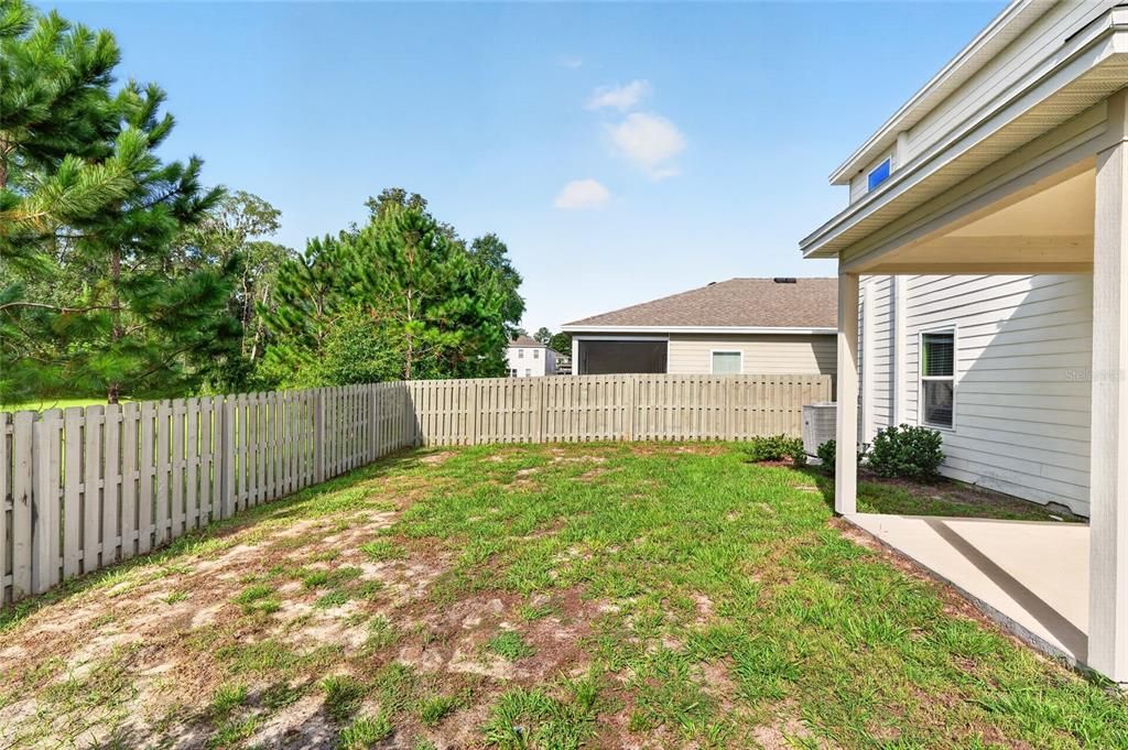 For Rent: $2,800 (5 beds, 3 baths, 2414 Square Feet)