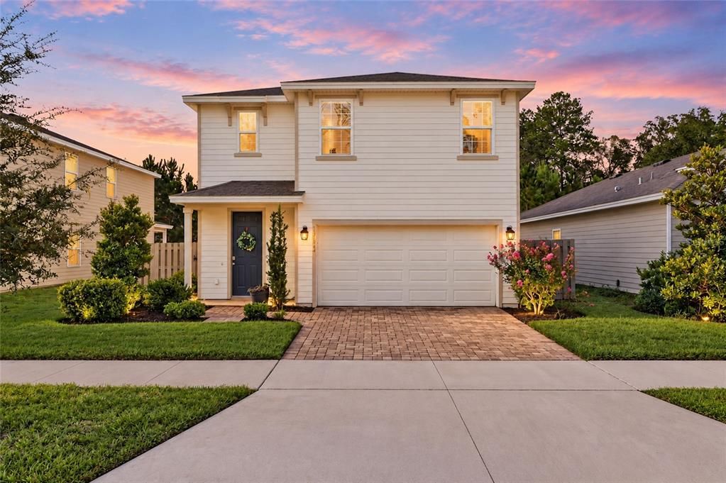 For Rent: $2,800 (5 beds, 3 baths, 2414 Square Feet)