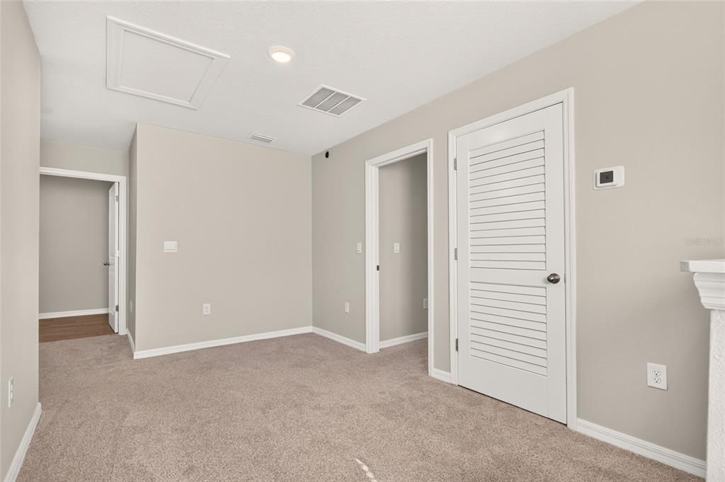 For Rent: $2,800 (5 beds, 3 baths, 2414 Square Feet)