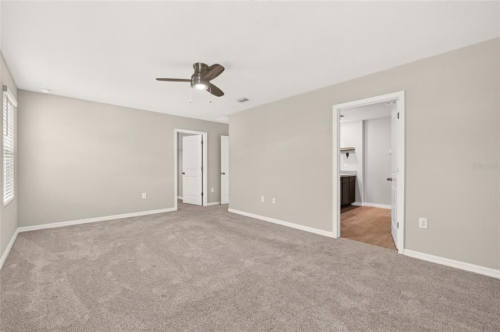 For Rent: $2,800 (5 beds, 3 baths, 2414 Square Feet)