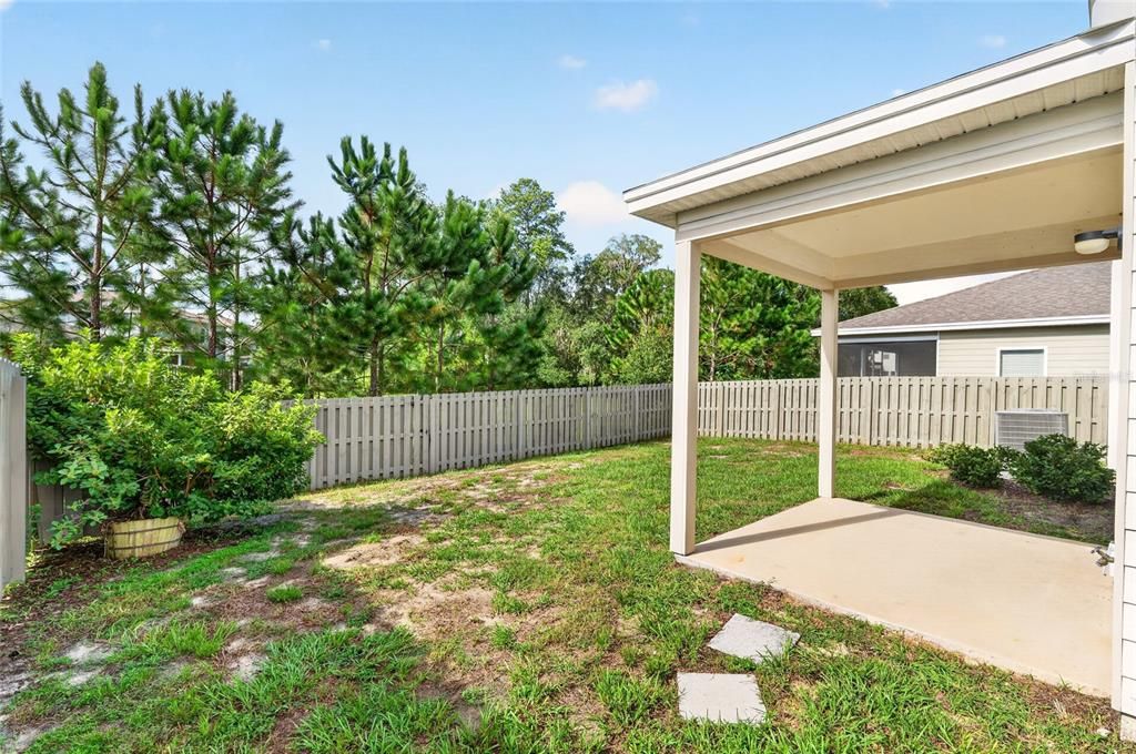 For Rent: $2,800 (5 beds, 3 baths, 2414 Square Feet)