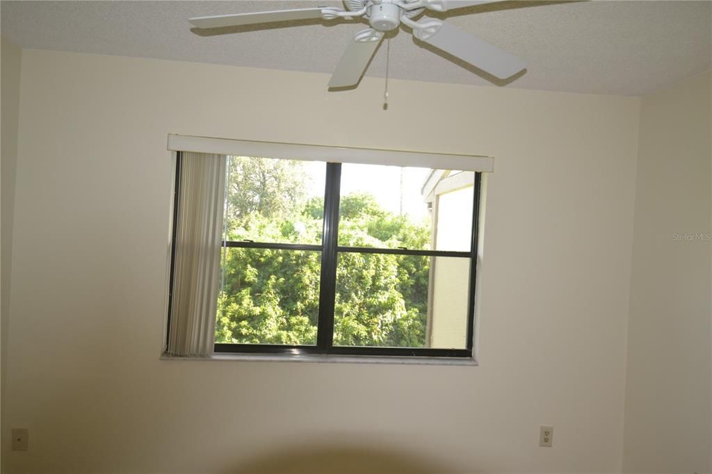 For Rent: $2,000 (2 beds, 2 baths, 924 Square Feet)