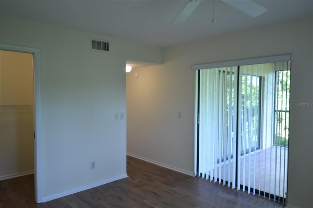 For Rent: $2,000 (2 beds, 2 baths, 924 Square Feet)