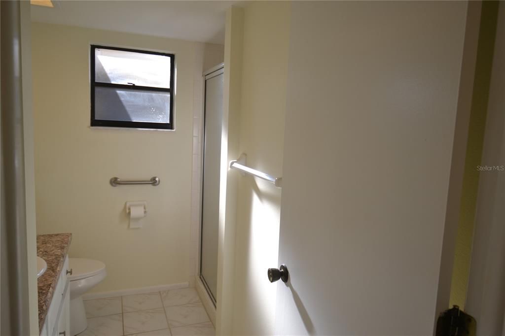For Rent: $2,000 (2 beds, 2 baths, 924 Square Feet)