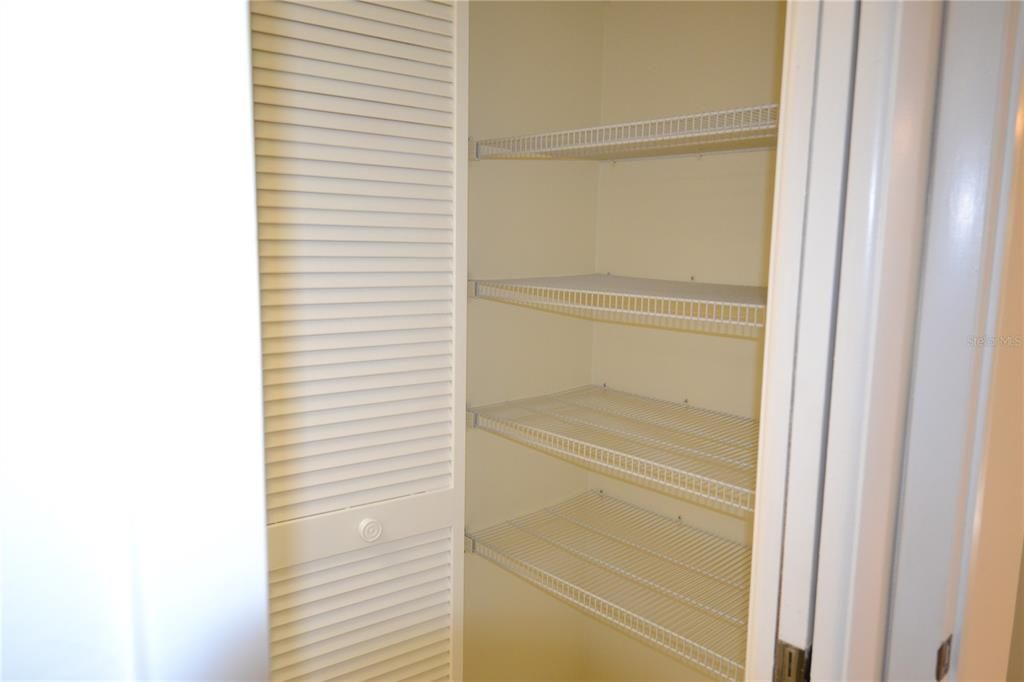 For Rent: $2,000 (2 beds, 2 baths, 924 Square Feet)