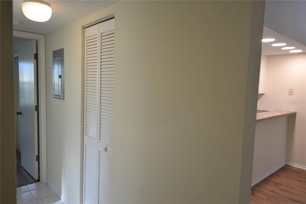 For Rent: $2,000 (2 beds, 2 baths, 924 Square Feet)