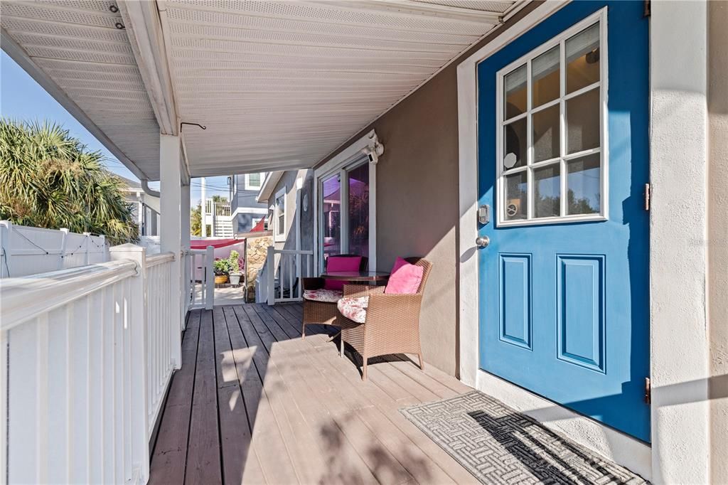 For Sale: $325,000 (2 beds, 1 baths, 670 Square Feet)