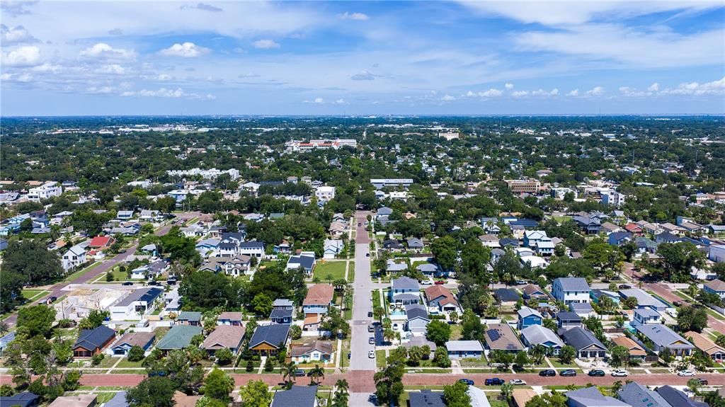 For Sale: $325,000 (2 beds, 1 baths, 670 Square Feet)