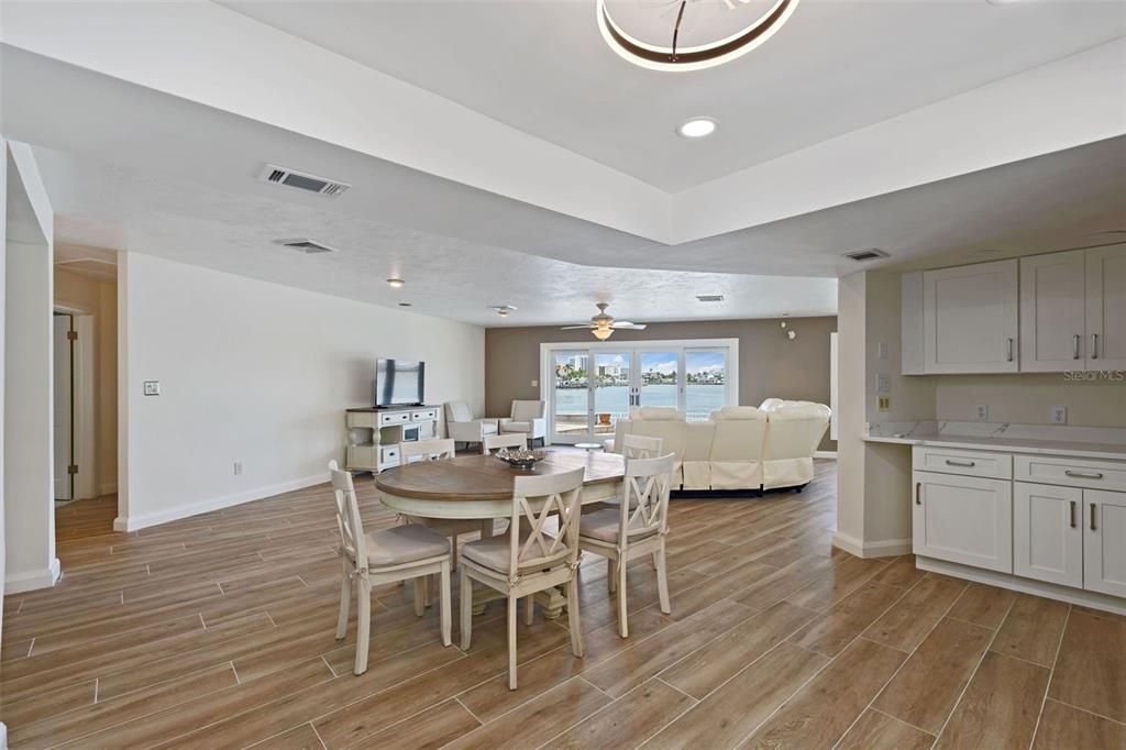 For Sale: $3,390,000 (4 beds, 3 baths, 4519 Square Feet)