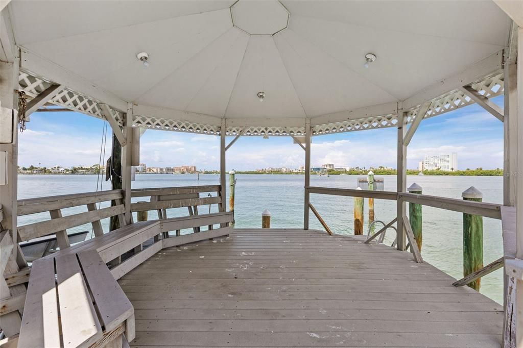 For Sale: $3,390,000 (4 beds, 3 baths, 4519 Square Feet)