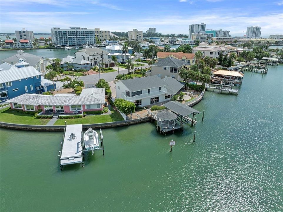 For Sale: $3,390,000 (4 beds, 3 baths, 4519 Square Feet)
