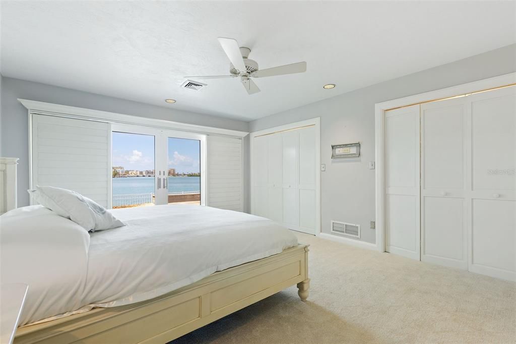 For Sale: $3,390,000 (4 beds, 3 baths, 4519 Square Feet)