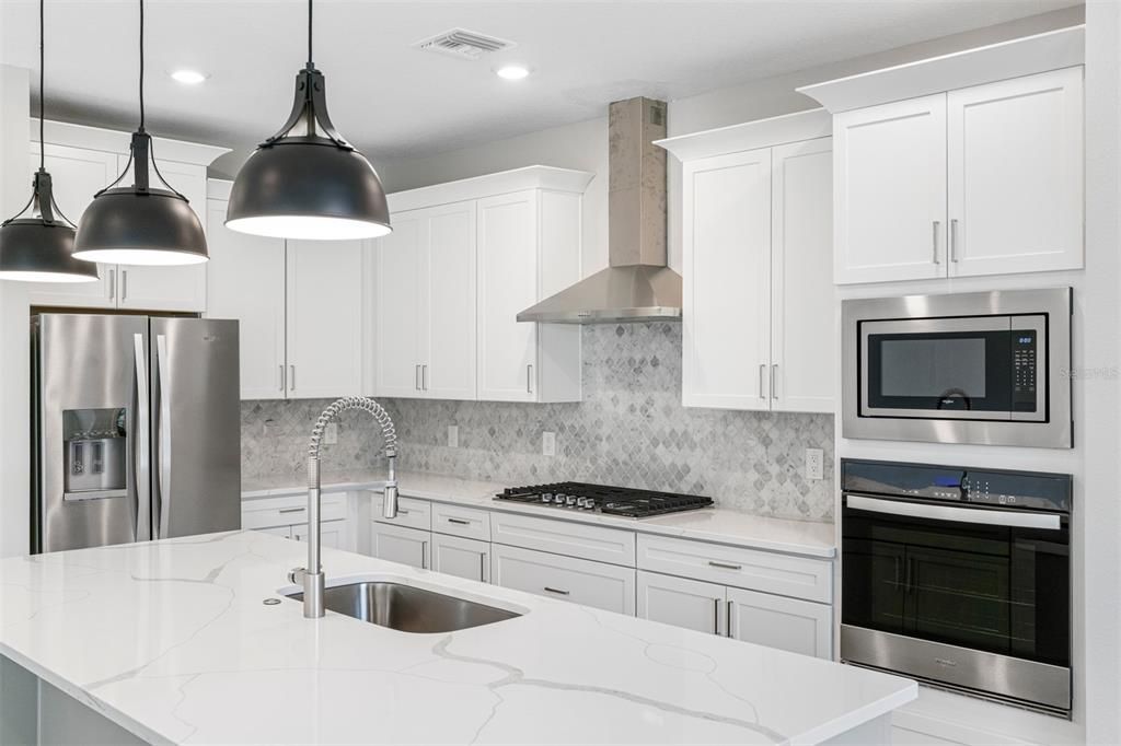 For Sale: $599,900 (4 beds, 3 baths, 2532 Square Feet)