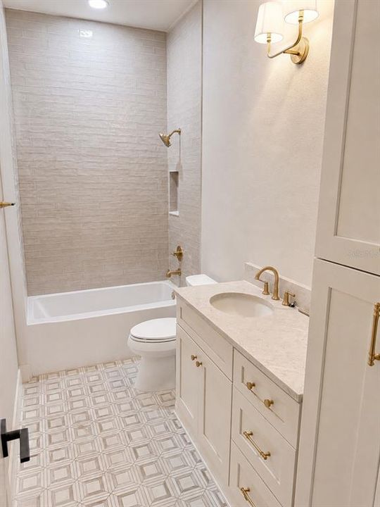 For Sale: $869,900 (4 beds, 3 baths, 3497 Square Feet)