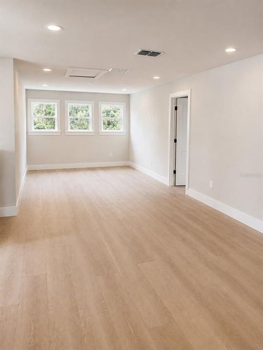 For Sale: $869,900 (4 beds, 3 baths, 3497 Square Feet)