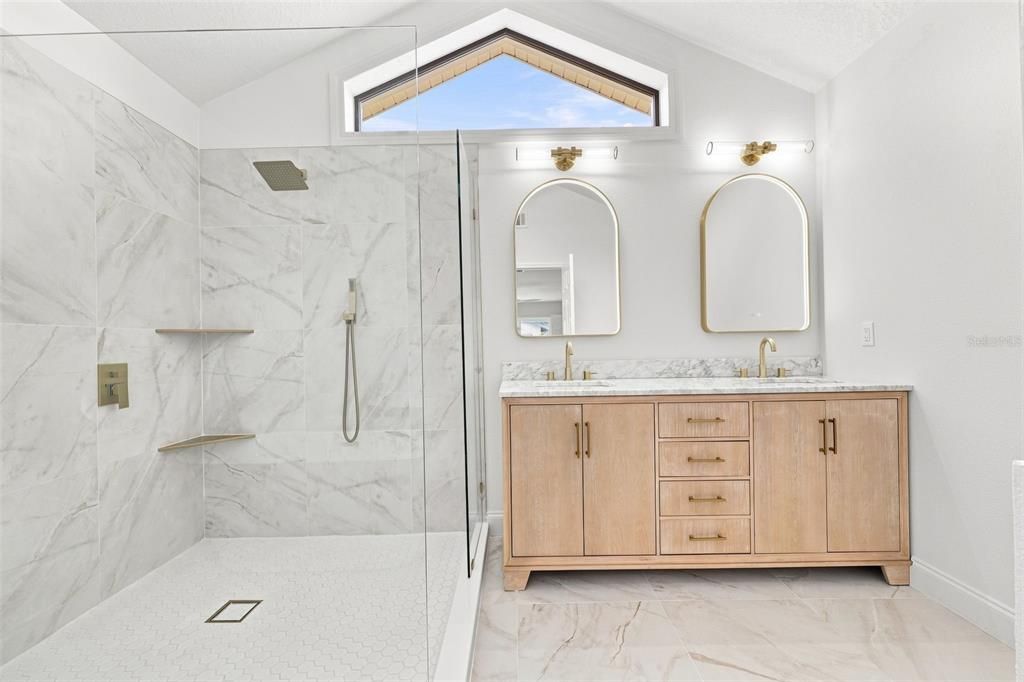 For Sale: $359,900 (3 beds, 2 baths, 1655 Square Feet)