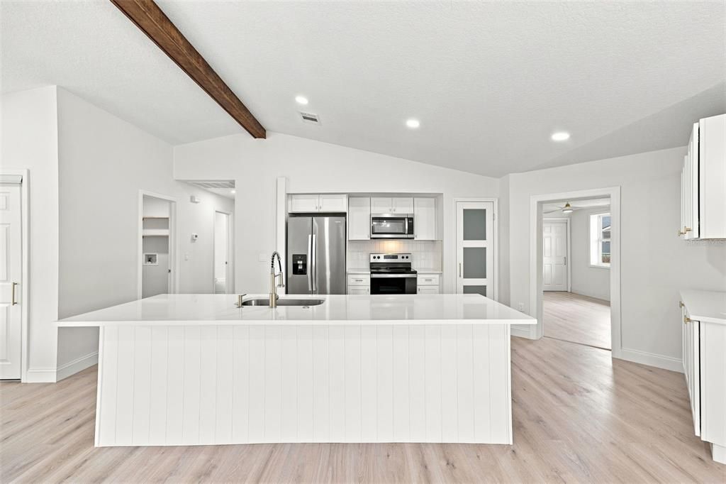 For Sale: $359,900 (3 beds, 2 baths, 1655 Square Feet)