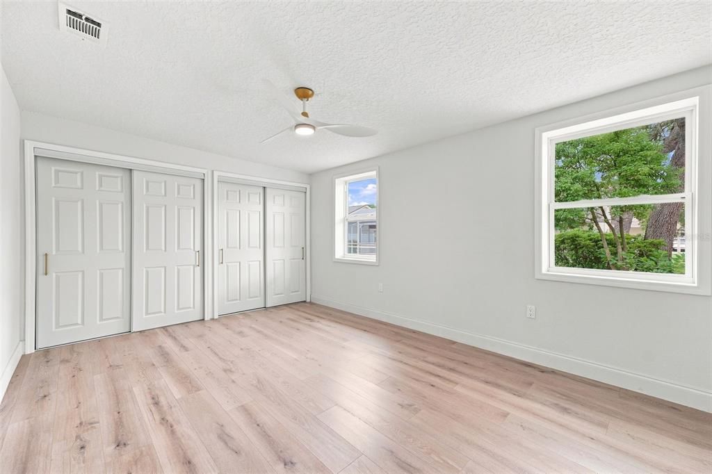 For Sale: $359,900 (3 beds, 2 baths, 1655 Square Feet)