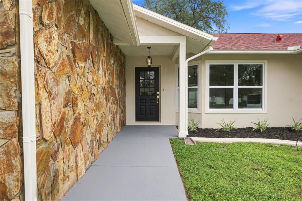 For Sale: $359,900 (3 beds, 2 baths, 1655 Square Feet)
