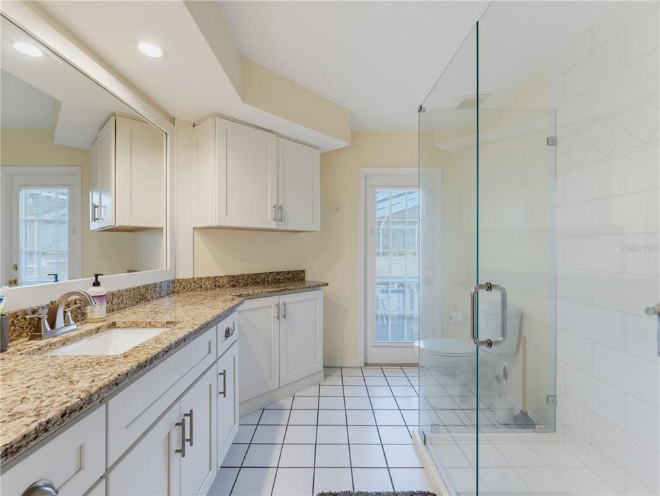 En Venta: $450,000 (3 camas, 2 baños, 2260 Pies cuadrados)