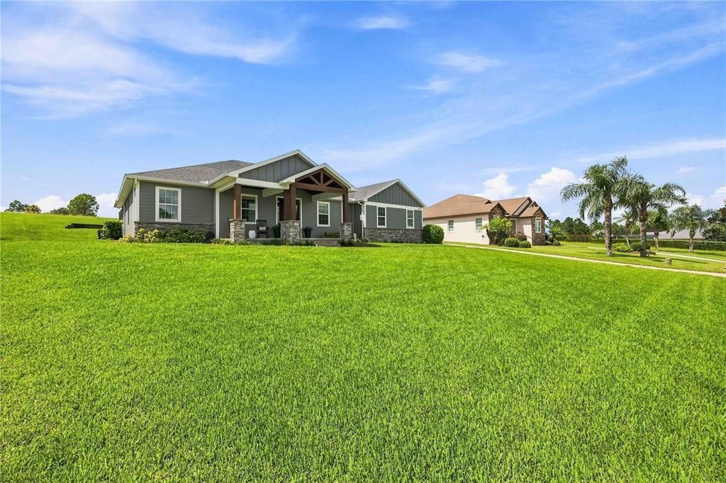 For Sale: $550,000 (4 beds, 3 baths, 2428 Square Feet)