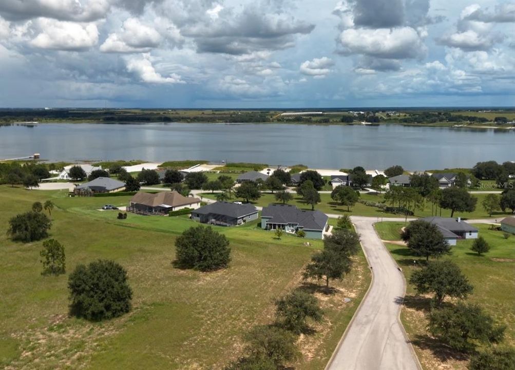For Sale: $550,000 (4 beds, 3 baths, 2428 Square Feet)
