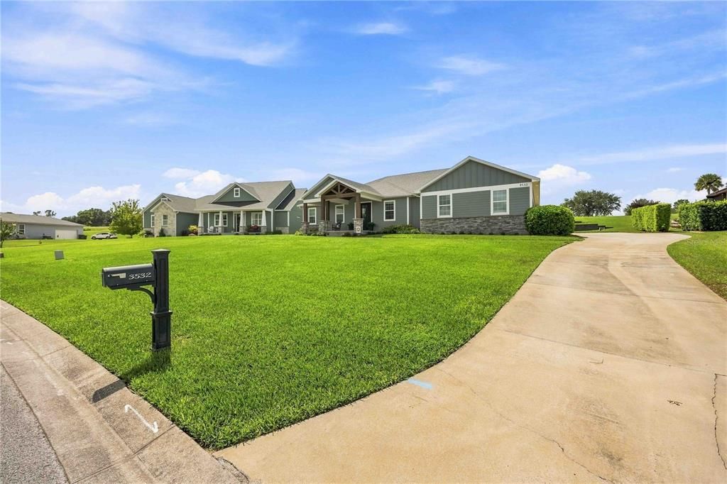 For Sale: $550,000 (4 beds, 3 baths, 2428 Square Feet)
