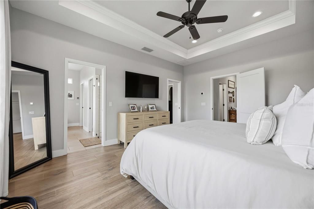 For Sale: $550,000 (4 beds, 3 baths, 2428 Square Feet)