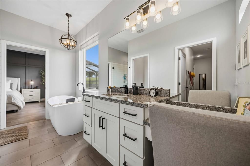 For Sale: $550,000 (4 beds, 3 baths, 2428 Square Feet)
