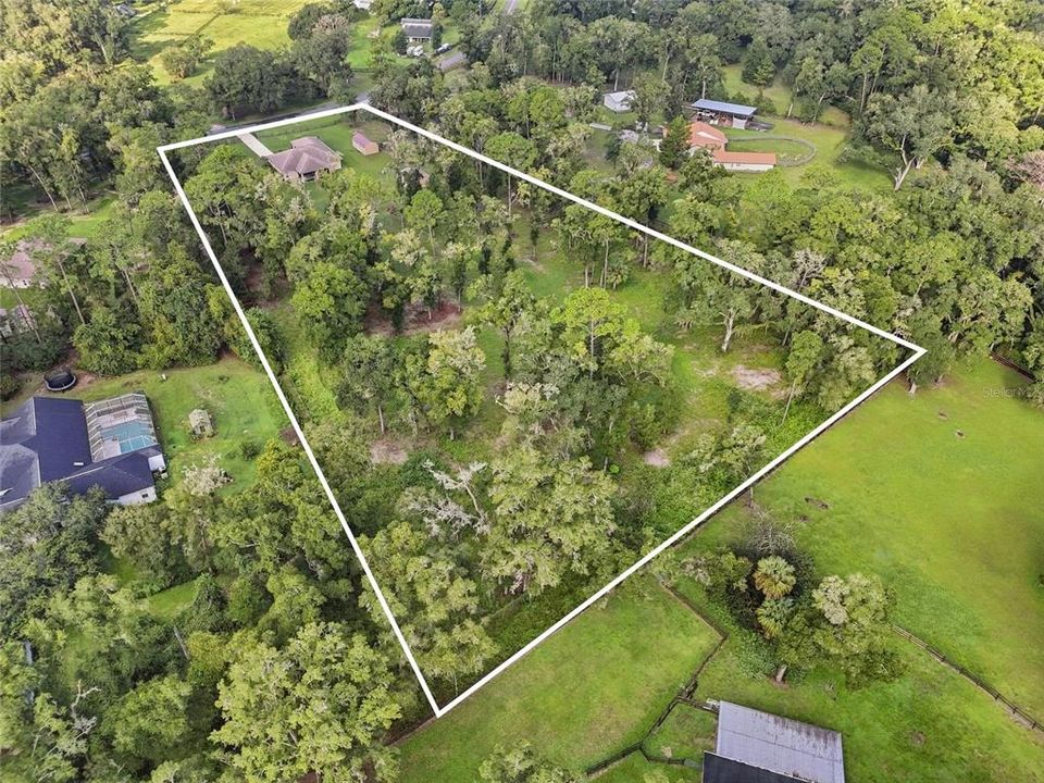 En Venta: $749,000 (3 camas, 2 baños, 2035 Pies cuadrados)