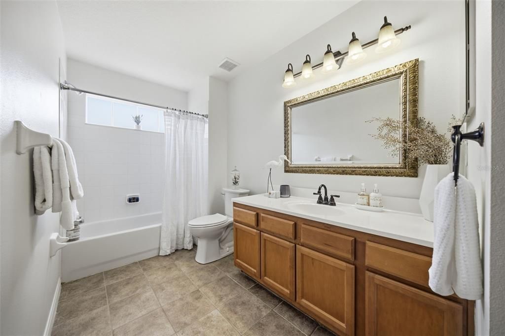For Sale: $339,900 (2 beds, 2 baths, 1657 Square Feet)
