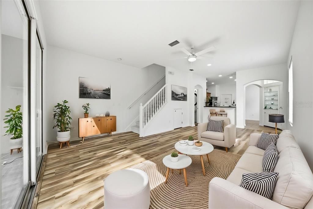 For Sale: $339,900 (2 beds, 2 baths, 1657 Square Feet)