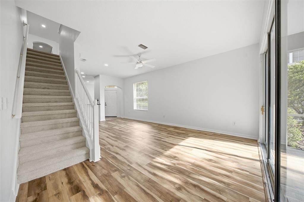 For Sale: $339,900 (2 beds, 2 baths, 1657 Square Feet)