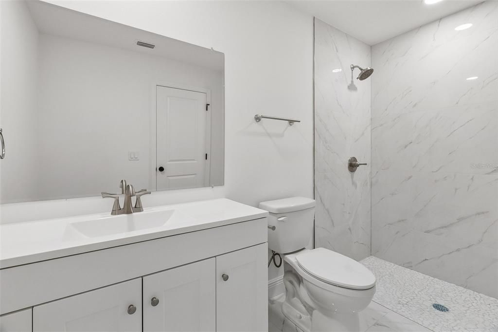 For Sale: $359,000 (4 beds, 2 baths, 1825 Square Feet)