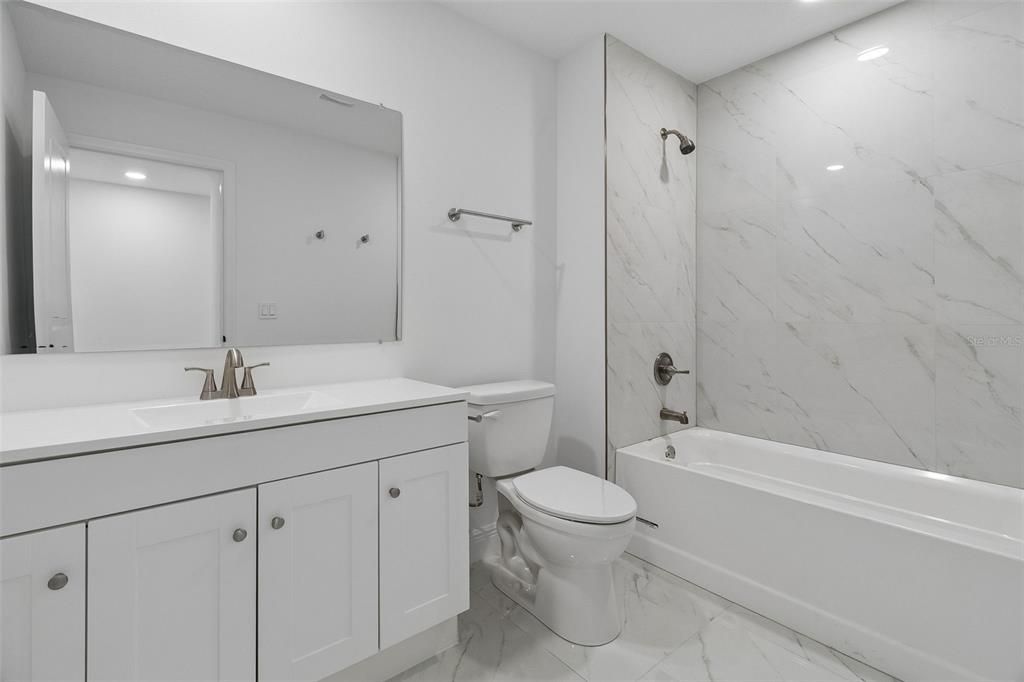 For Sale: $359,000 (4 beds, 2 baths, 1825 Square Feet)