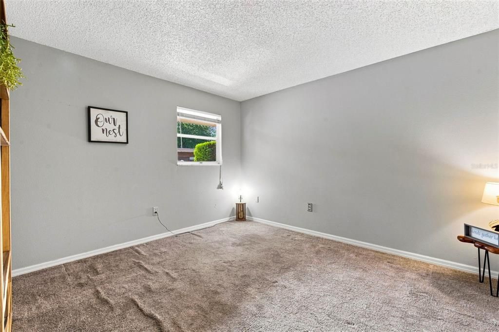 For Sale: $95,000 (2 beds, 2 baths, 1135 Square Feet)