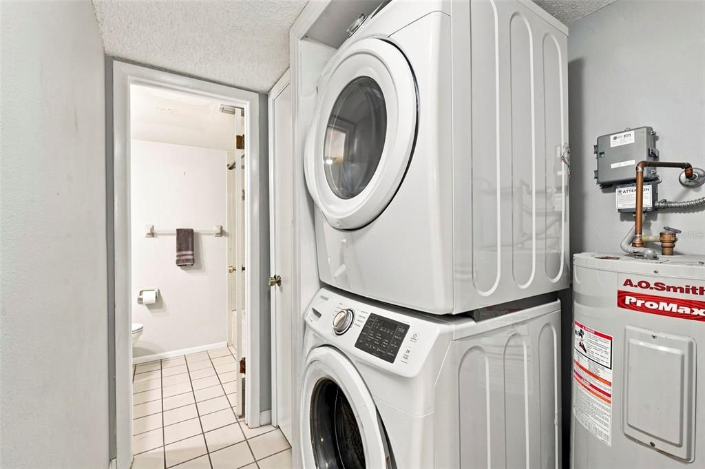 For Sale: $95,000 (2 beds, 2 baths, 1135 Square Feet)
