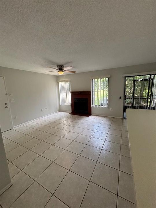 For Rent: $1,650 (2 beds, 2 baths, 952 Square Feet)