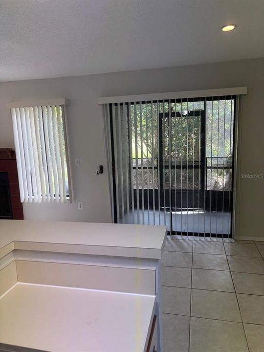 For Rent: $1,650 (2 beds, 2 baths, 952 Square Feet)