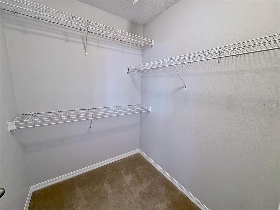 На продажу: $369,000 (3 спален, 2 ванн, 1654 Квадратных фут)