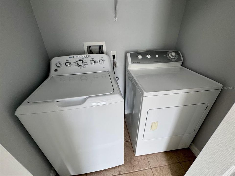 На продажу: $369,000 (3 спален, 2 ванн, 1654 Квадратных фут)