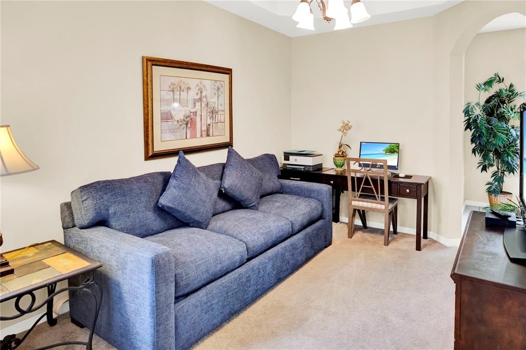 For Sale: $375,000 (4 beds, 3 baths, 1956 Square Feet)