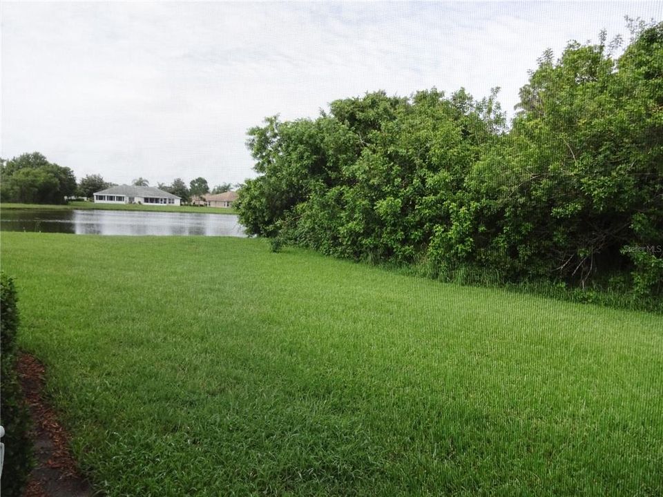 For Sale: $159,900 (2 beds, 2 baths, 1110 Square Feet)