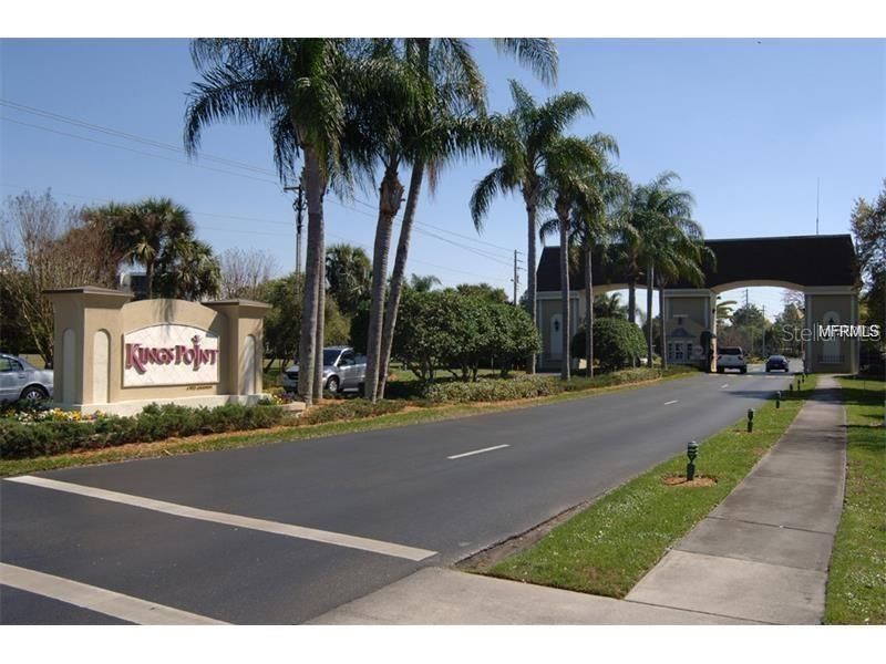 For Sale: $159,900 (2 beds, 2 baths, 1110 Square Feet)