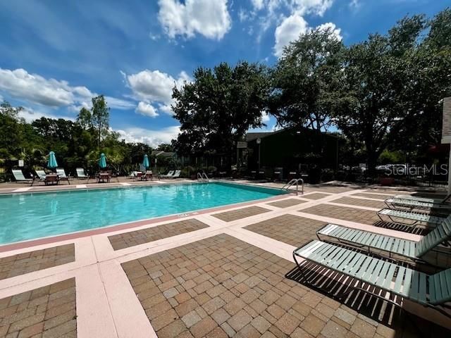 For Rent: $1,400 (1 beds, 1 baths, 830 Square Feet)