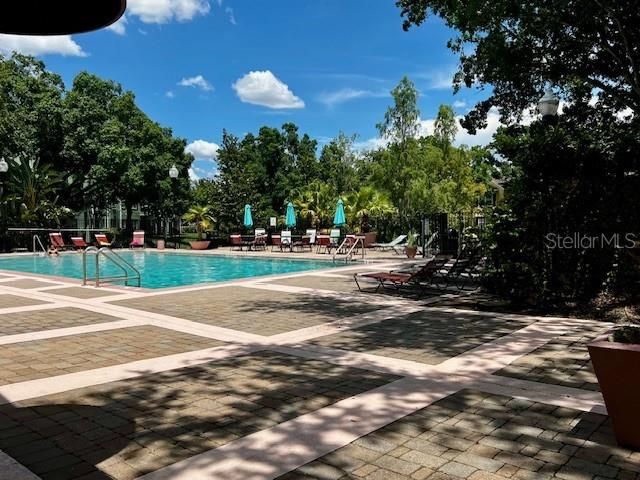 For Rent: $1,400 (1 beds, 1 baths, 830 Square Feet)
