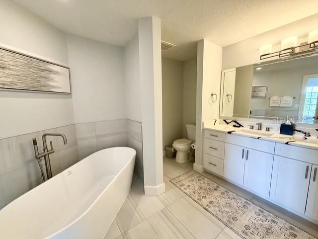 En Venta: $275,000 (2 camas, 2 baños, 1178 Pies cuadrados)